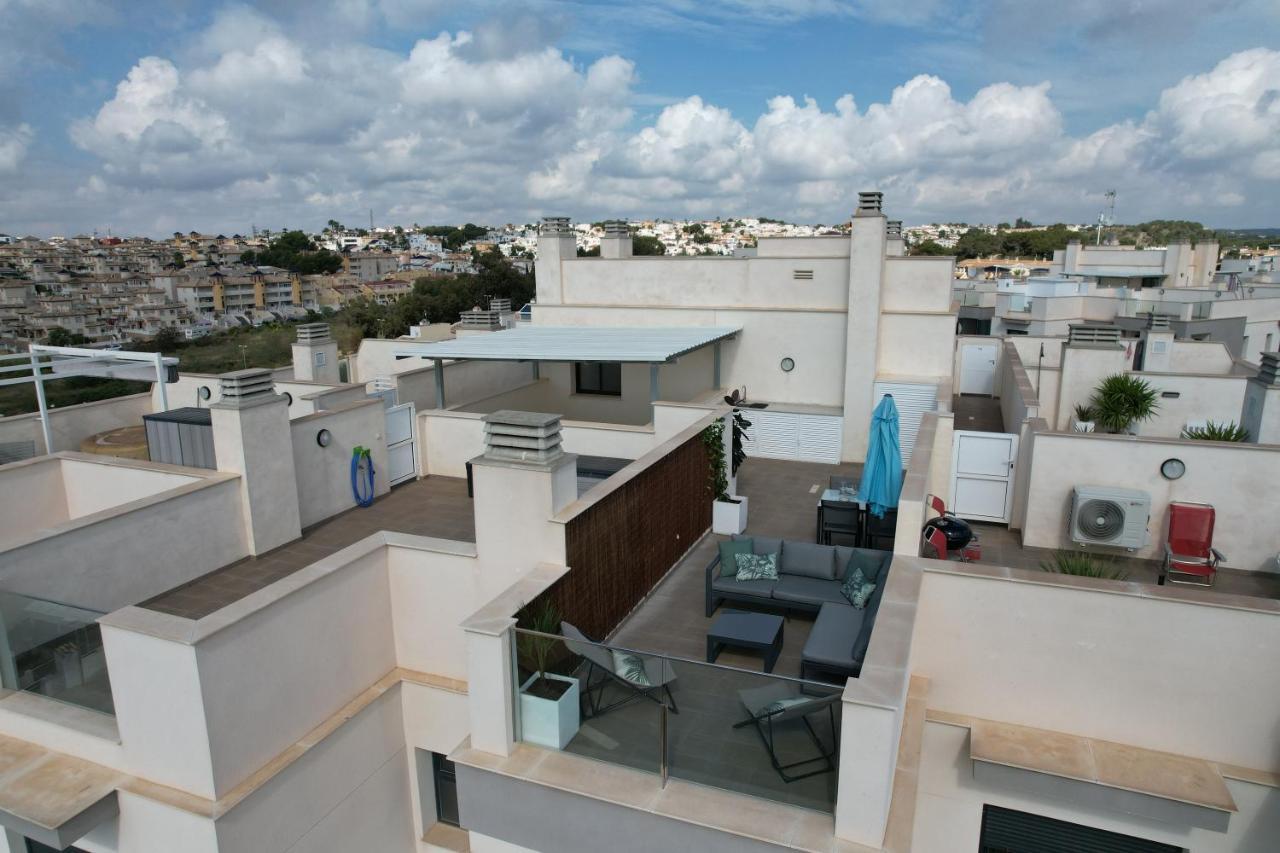 Luxurious Flat & Private Rooftop In Villamartin Orihuela Costa Dehesa de Campoamor  Eksteriør billede