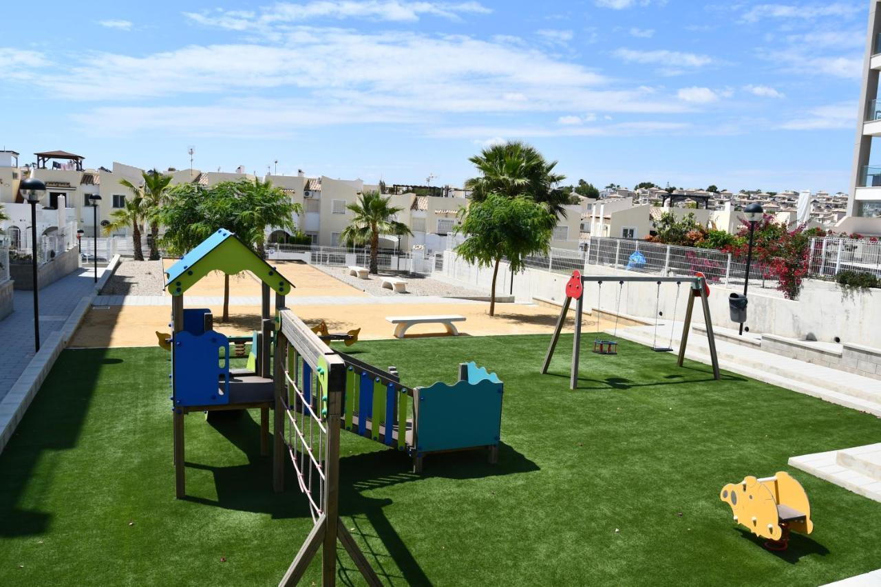Luxurious Flat & Private Rooftop In Villamartin Orihuela Costa Dehesa de Campoamor  Eksteriør billede